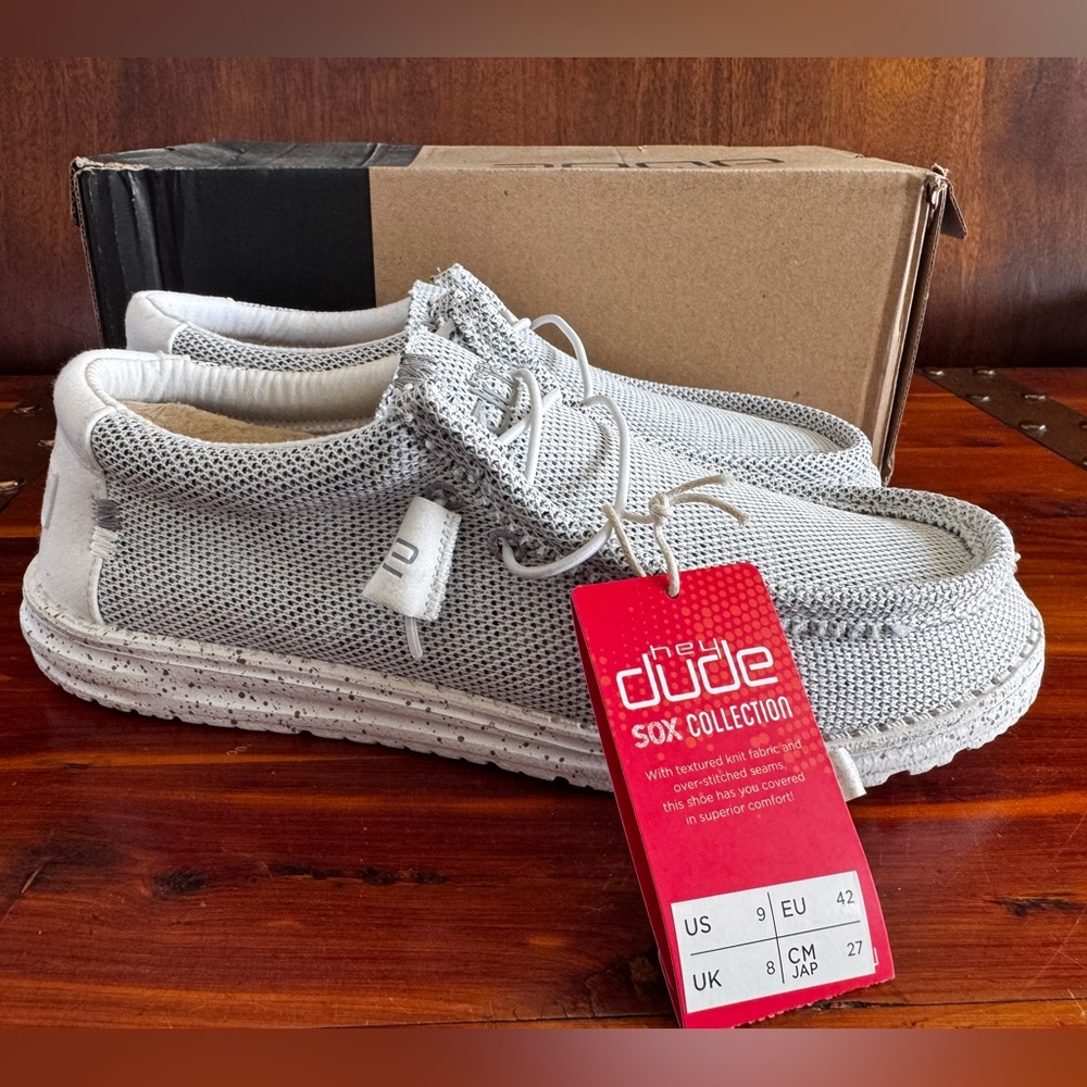 Hey Dude Wally Sox Stone White Slip On Shoes Mens Size 9 Lightweight